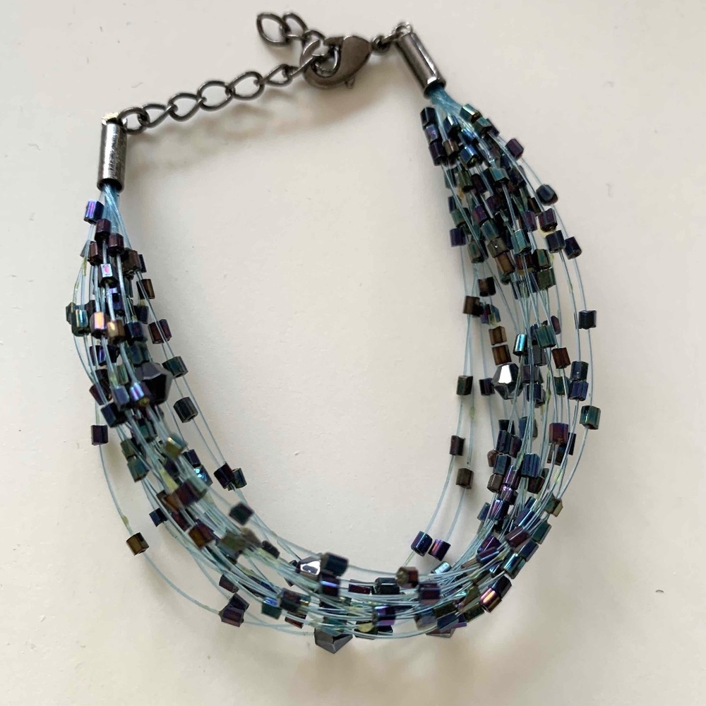 Blue beading bracelet